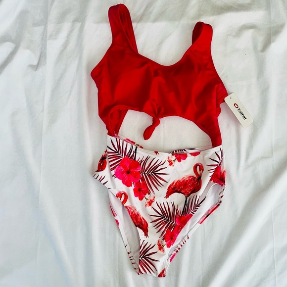 PatPat New With Tags Women’s One Piece Swimsuit Flamingos and Floral Medium - Picture 2 of 8